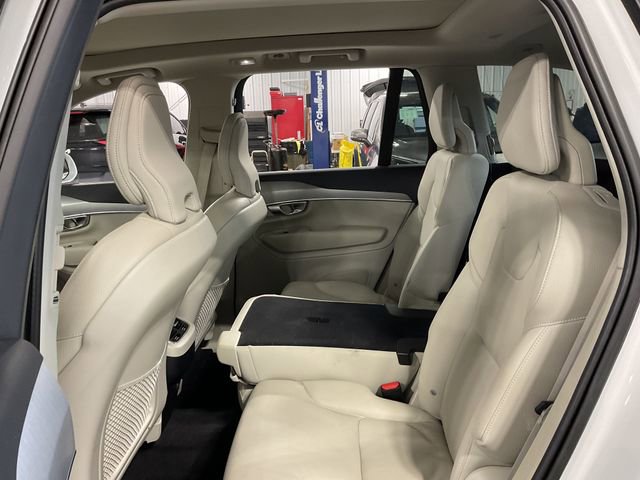 Used 2023 Volvo XC90 B5 Core w/ Climate Package AWD/4WD image 9