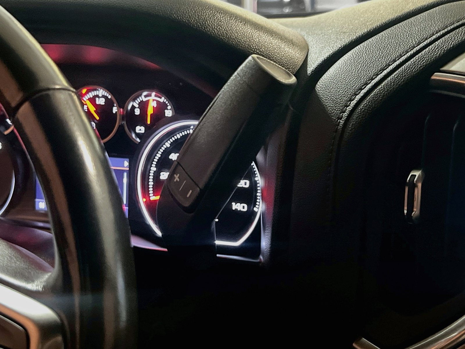 Used 2021 Chevrolet Silverado 1500 RST w/ Rally Edition AWD/4WD image 12