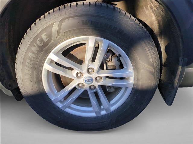 Used 2022 Ford Explorer XLT w/ Equipment Group 202A image 14