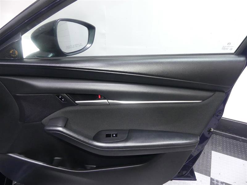 Used 2019 MAZDA MAZDA3 Sedan image 18