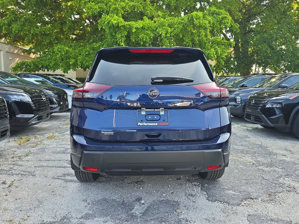 New 2026 Nissan Rogue Dark Armor FWD image 7