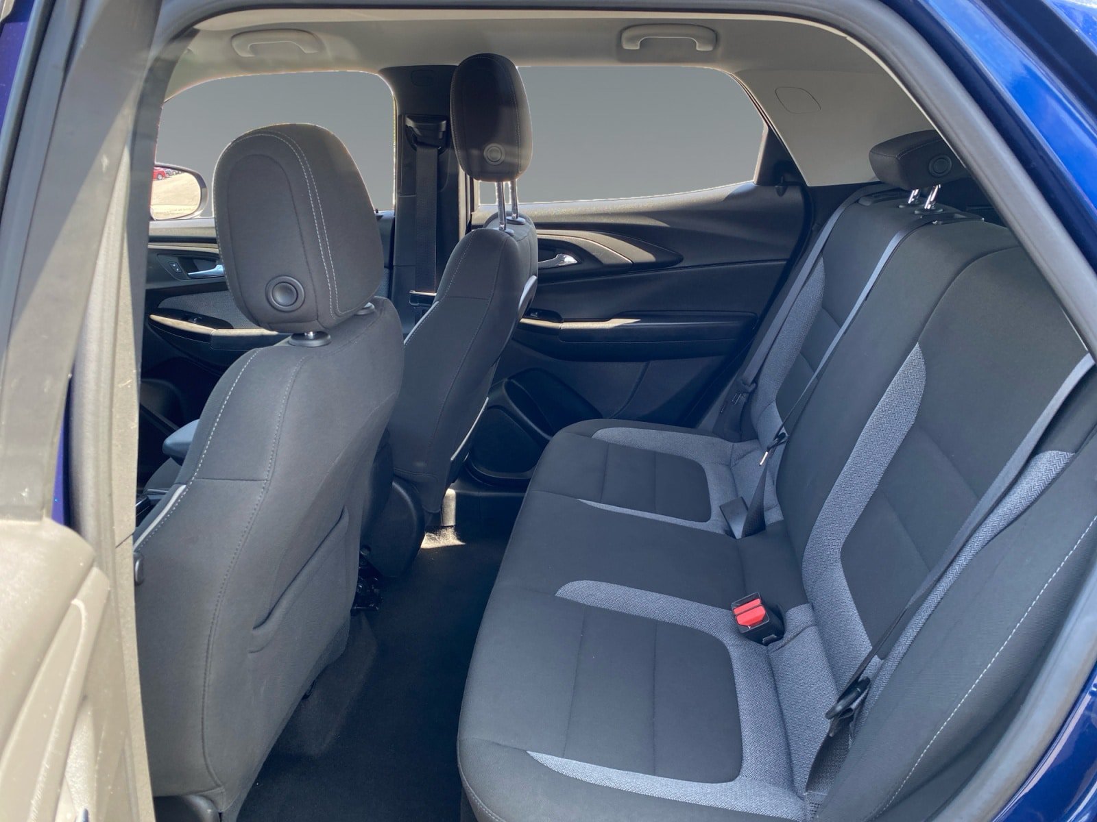 Used 2023 Chevrolet TrailBlazer LT FWD image 13
