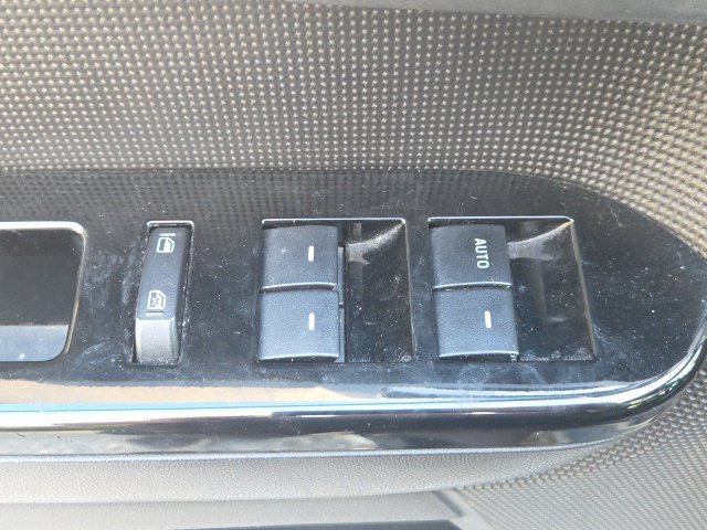 Used 2010 Ford Escape Limited AWD/4WD image 18