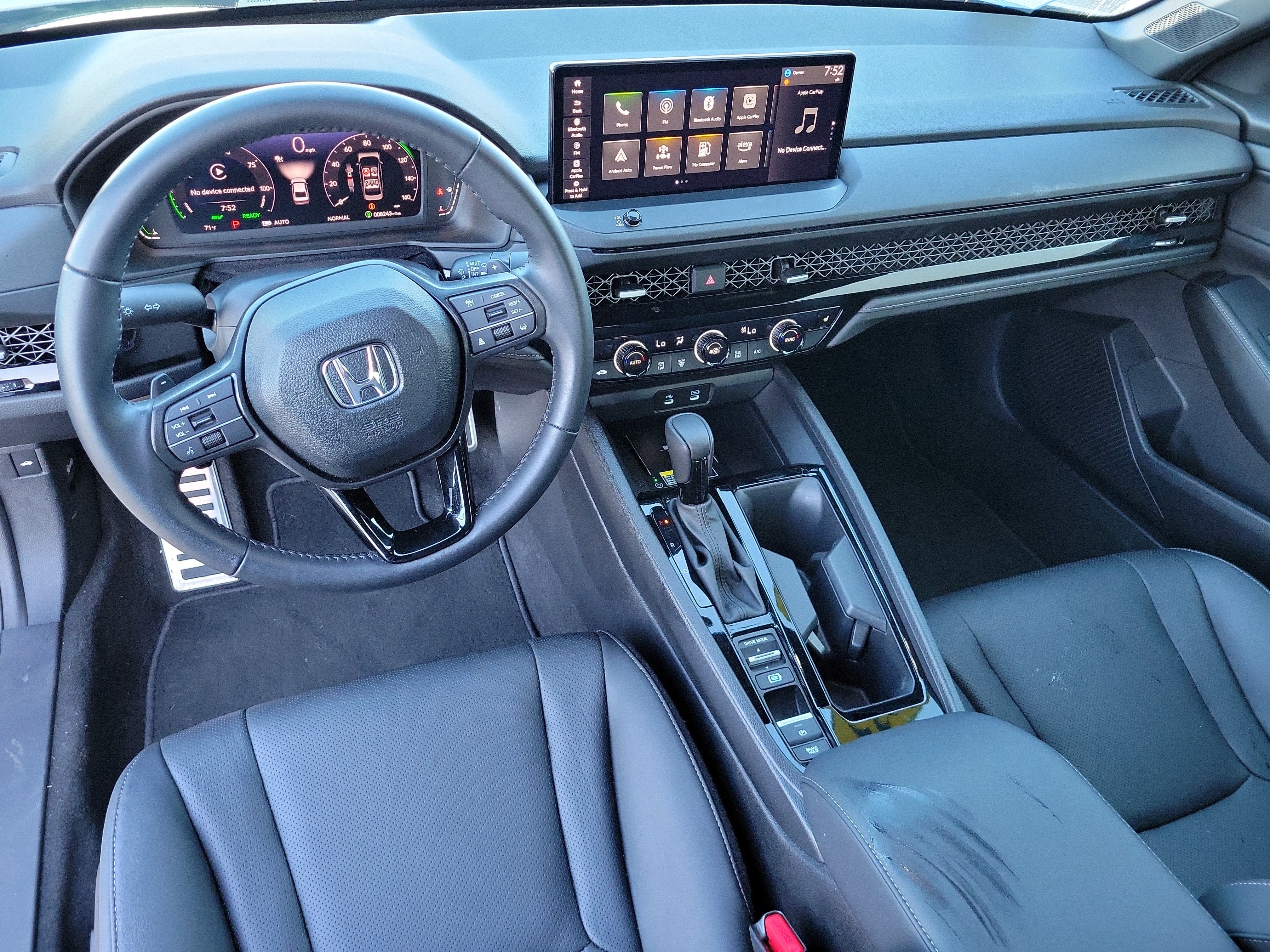 Used 2025 Honda Accord Sport image 14