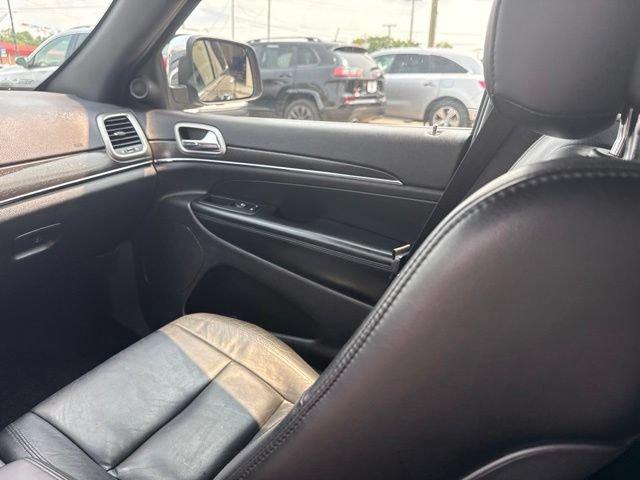 Used 2018 Jeep Grand Cherokee Limited AWD/4WD image 18