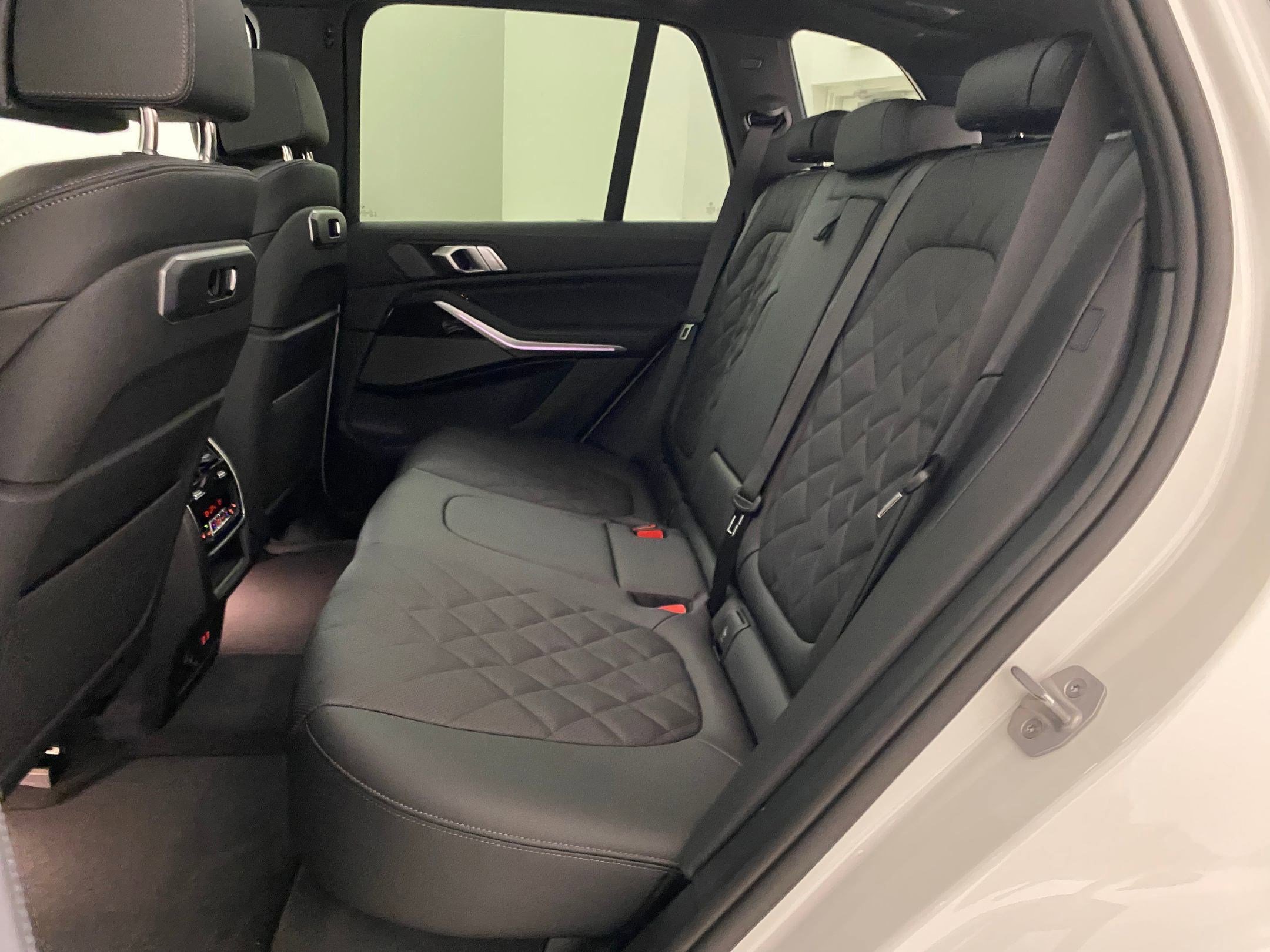 Used 2026 BMW X5 xDrive40i image 13