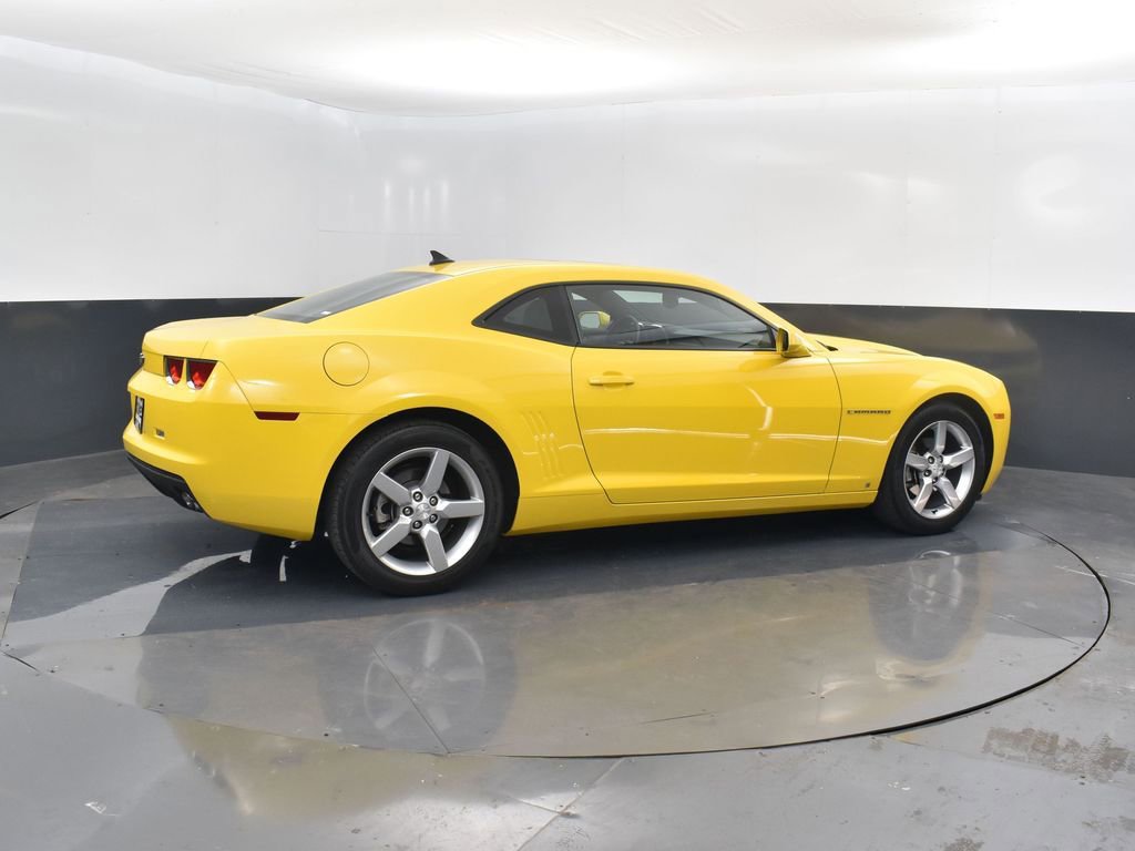 Used 2010 Chevrolet Camaro LT image 3