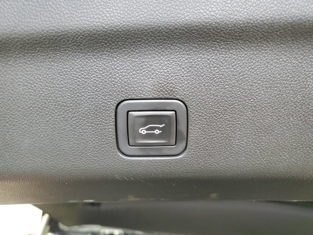 Certified 2025 GMC Yukon Denali w/ Denali Reserve Package AWD/4WD image 34