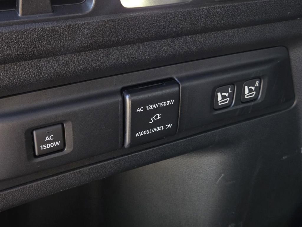 Used 2025 MAZDA CX-70 Plug-In Hybrid w/ Premium Pkg image 15