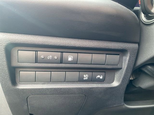 New 2025 Mitsubishi Outlander ES image 19