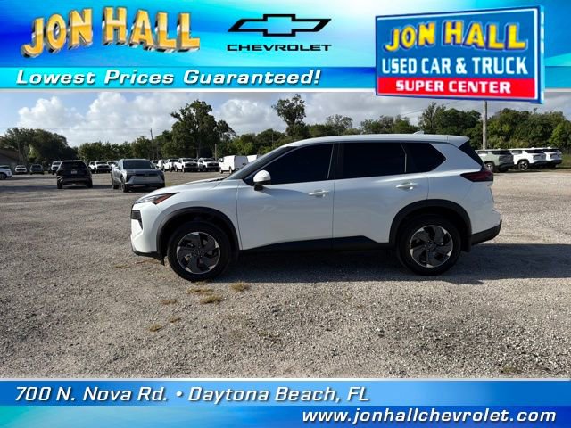 Used 2026 Nissan Rogue SV image 4