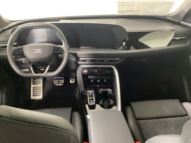 New 2025 Audi SQ5 Premium Plus AWD/4WD image 11