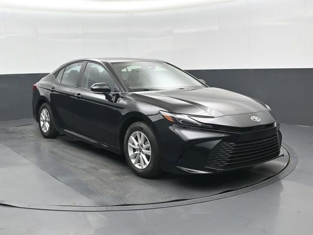 Used 2025 Toyota Camry LE FWD image 1