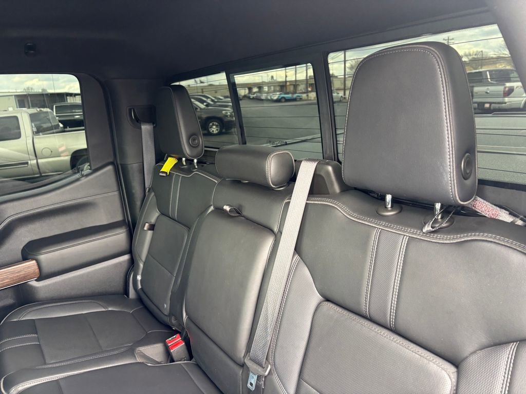 Used 2021 Chevrolet Silverado 1500 High Country w/ Technology Package image 28