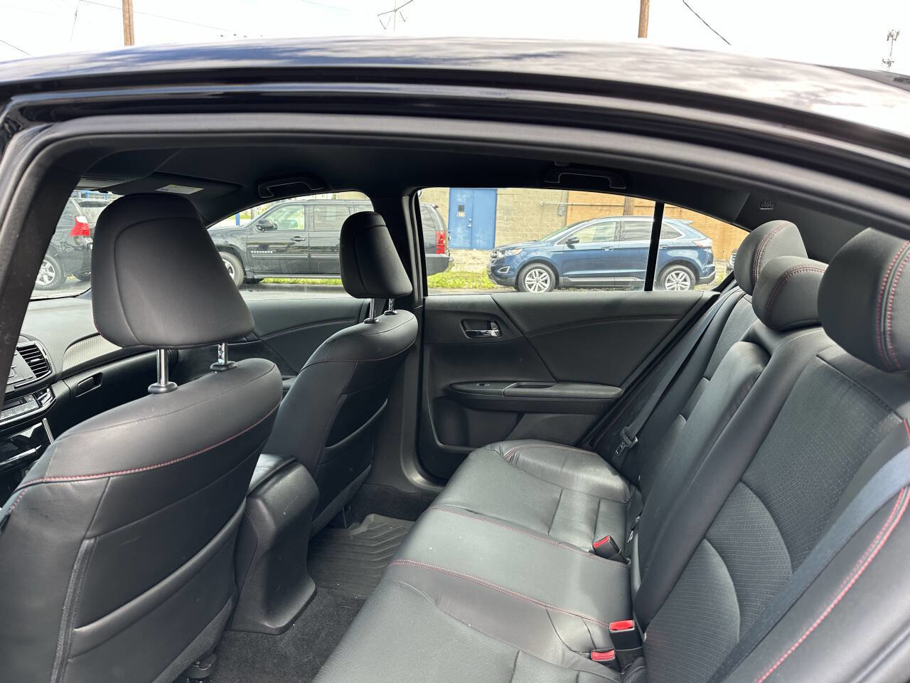 Used 2017 Honda Accord Sport Special Edition image 14