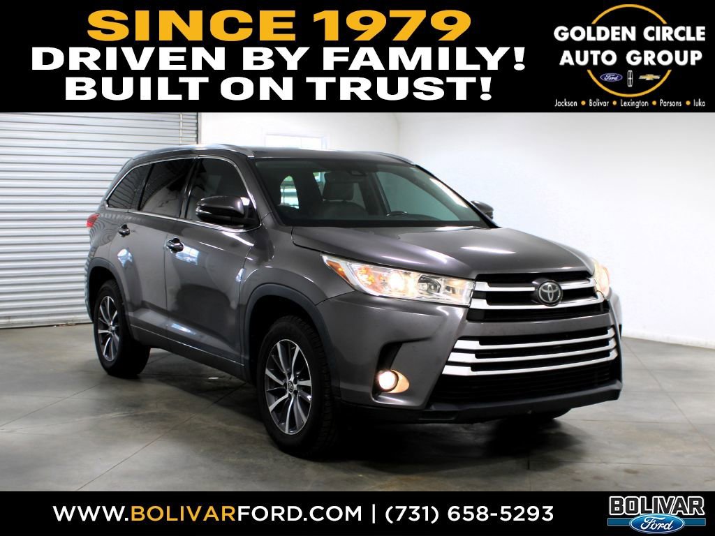 Used 2018 Toyota Highlander XLE FWD image 1
