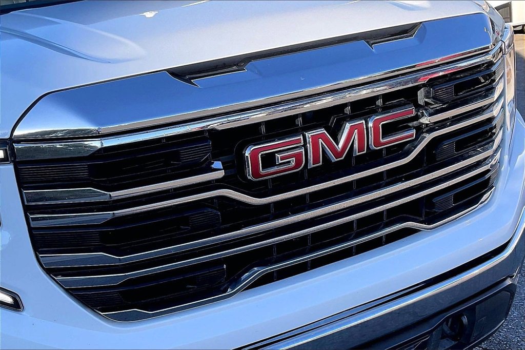 Used 2025 GMC Sierra 1500 SLT image 27