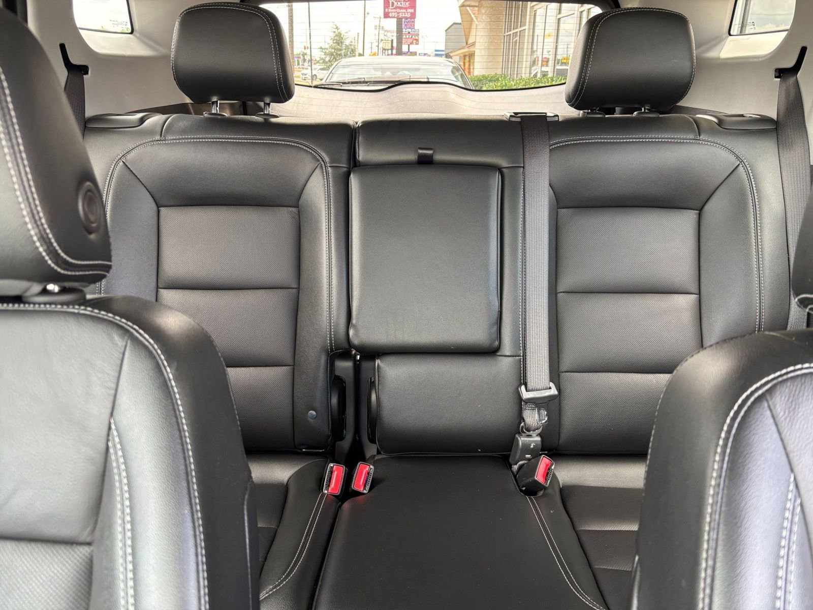 Used 2024 GMC Terrain SLT AWD/4WD image 40