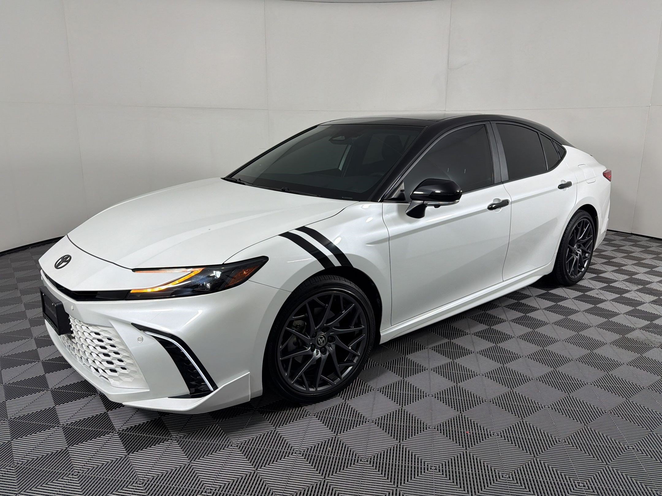 Used 2025 Toyota Camry XSE w/ Premium Plus Package