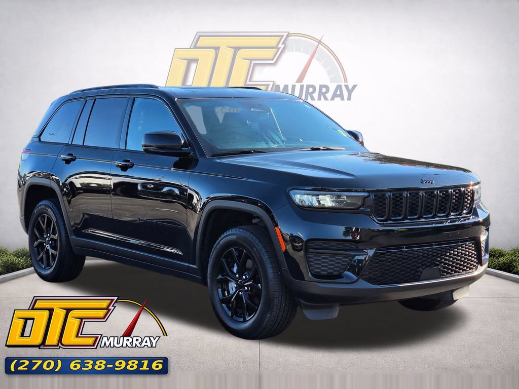 Used 2025 Jeep Grand Cherokee Altitude