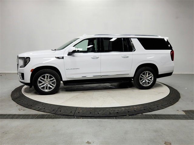 Used 2022 GMC Yukon XL SLT image 4