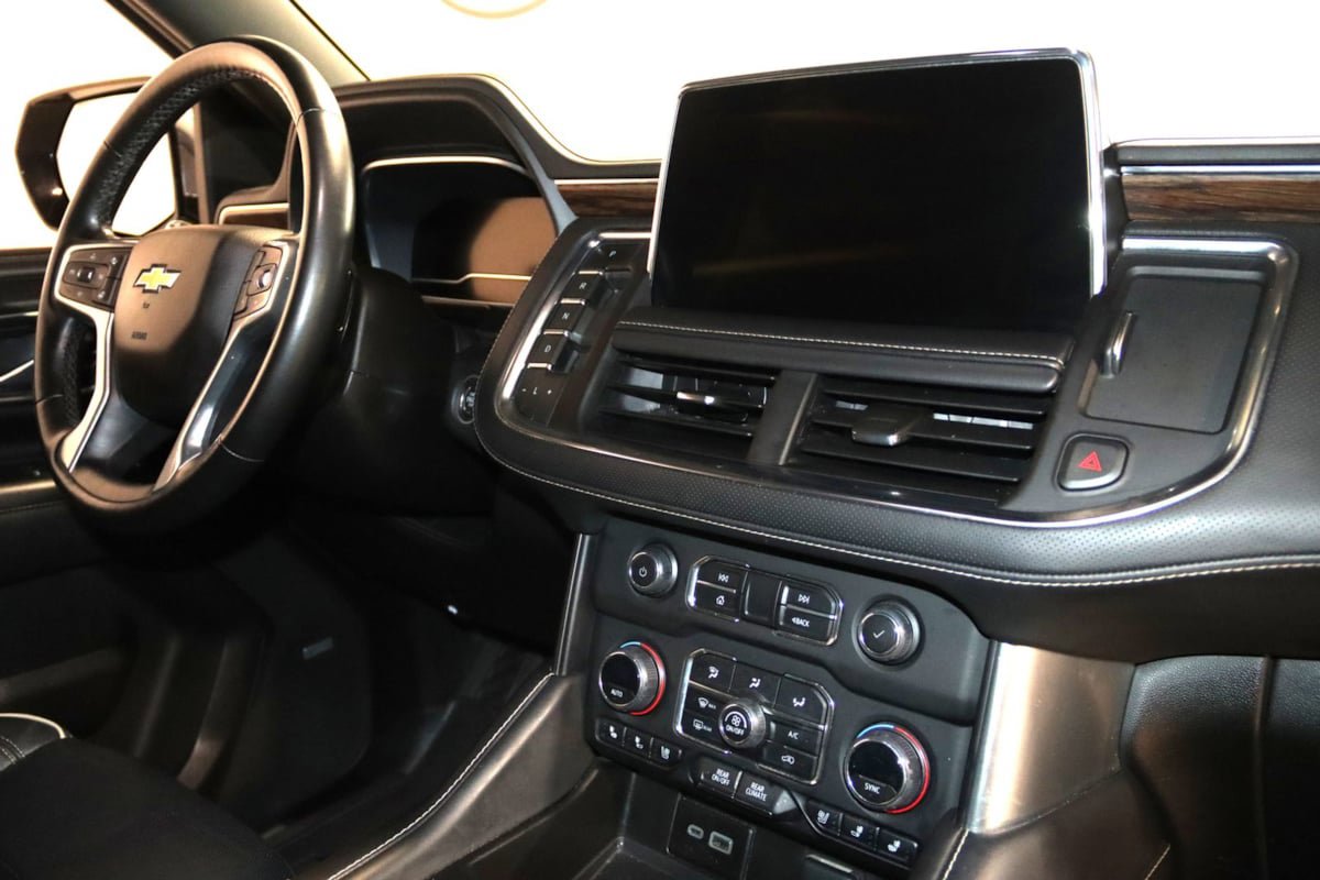 Used 2023 Chevrolet Suburban Premier AWD/4WD image 64
