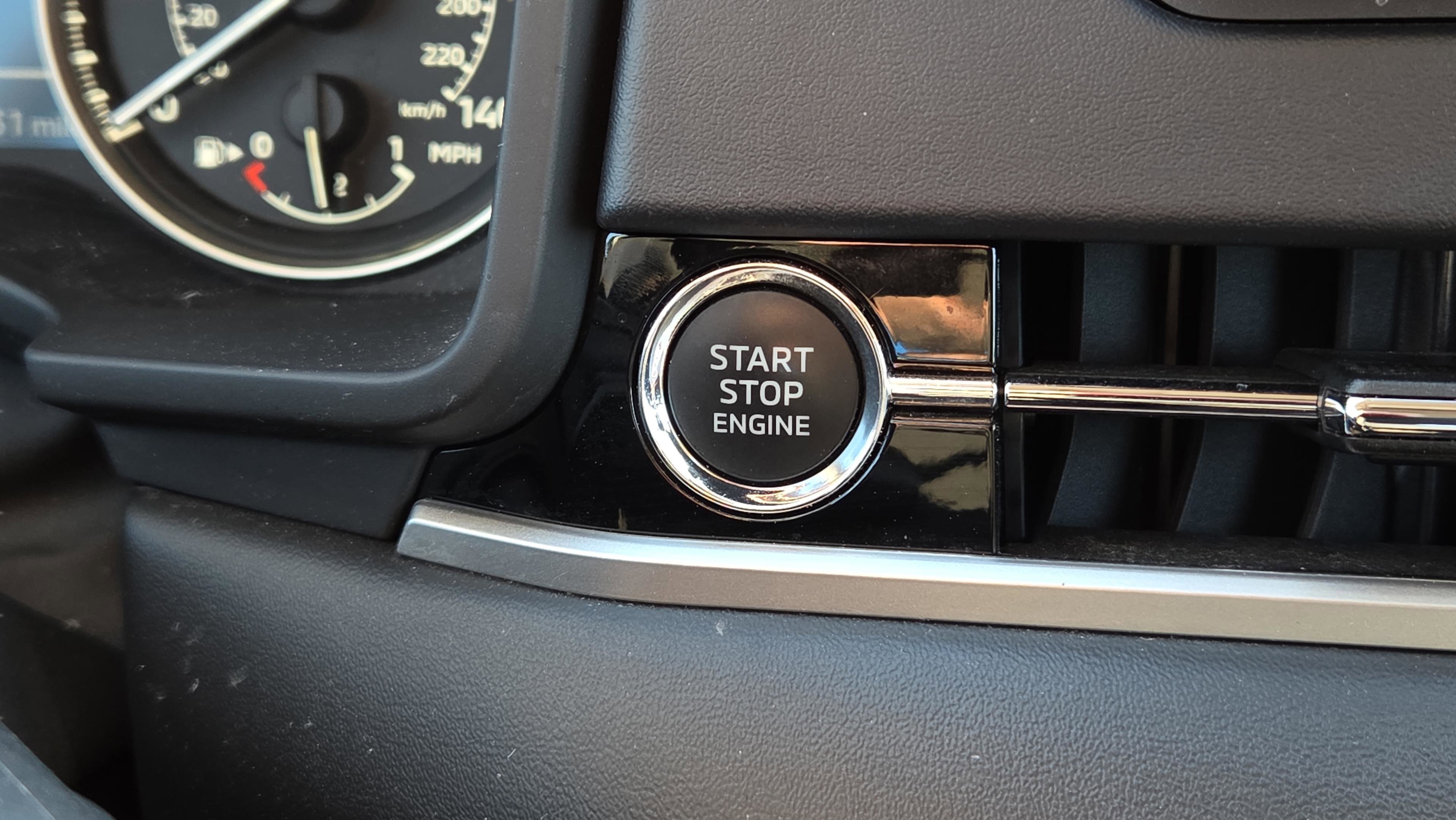 Used 2022 Mitsubishi Outlander ES image 27