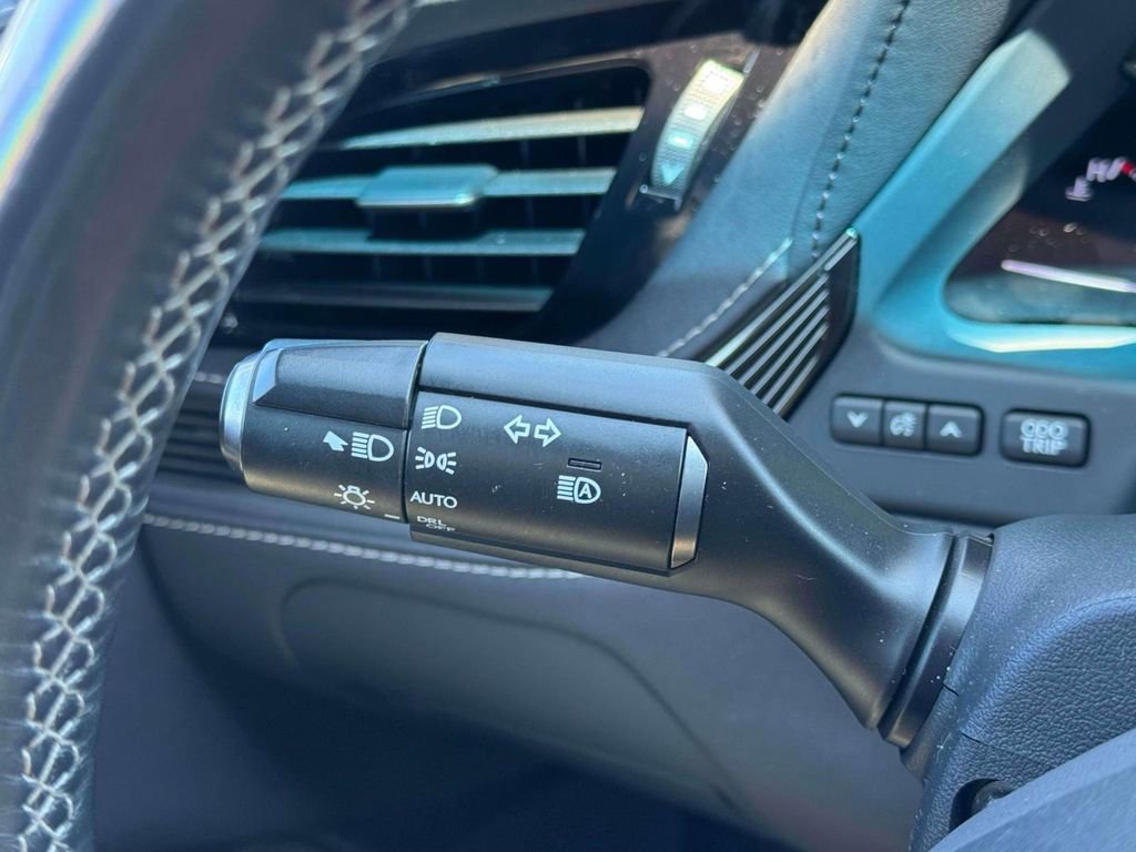 Used 2018 Lexus LS 500h AWD image 24