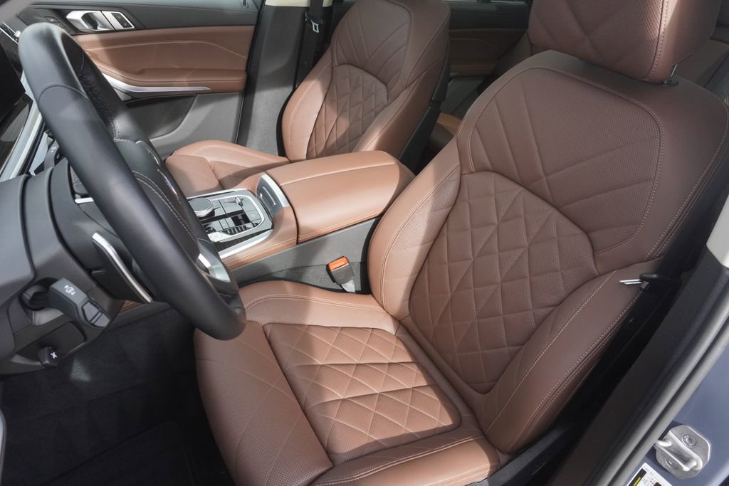 Used 2023 BMW X7 xDrive40i w/ Premium Package image 20