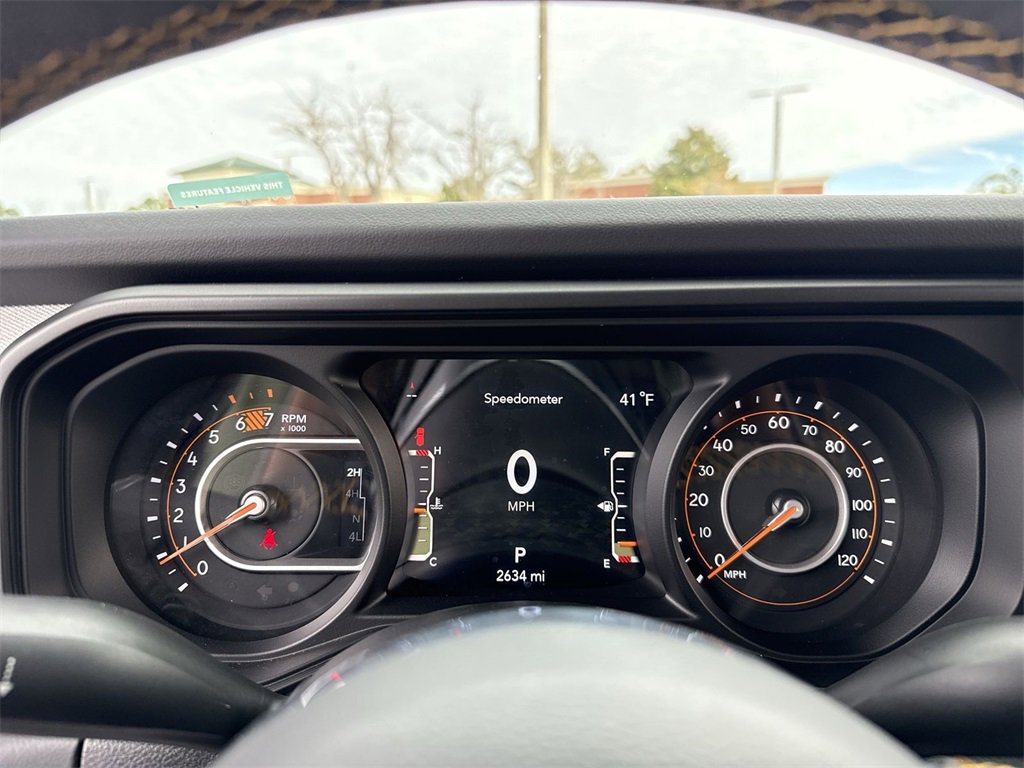 Used 2024 Jeep Wrangler Sahara image 18