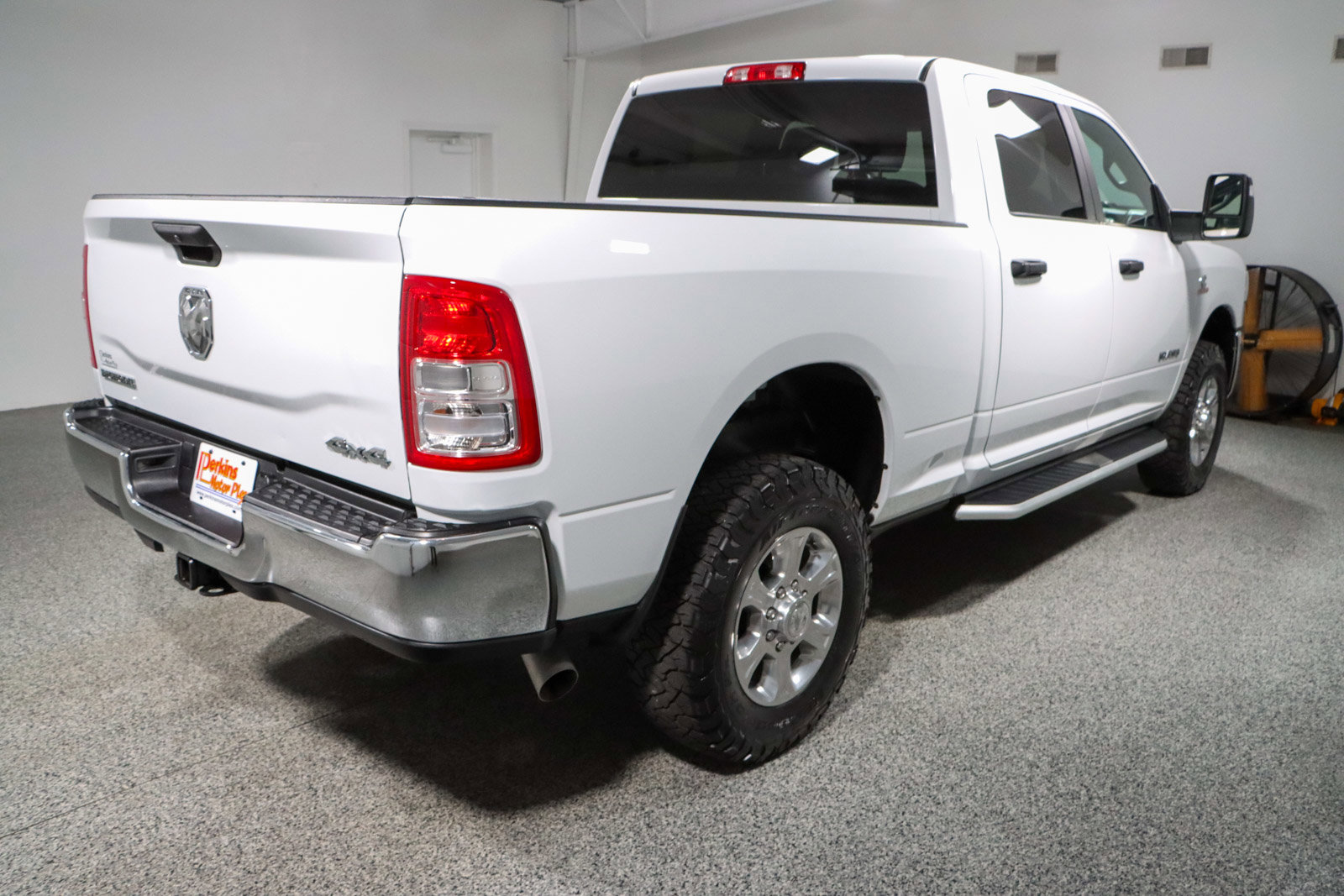 Used 2023 RAM 2500 Big Horn w/ Cold Weather Group image 7