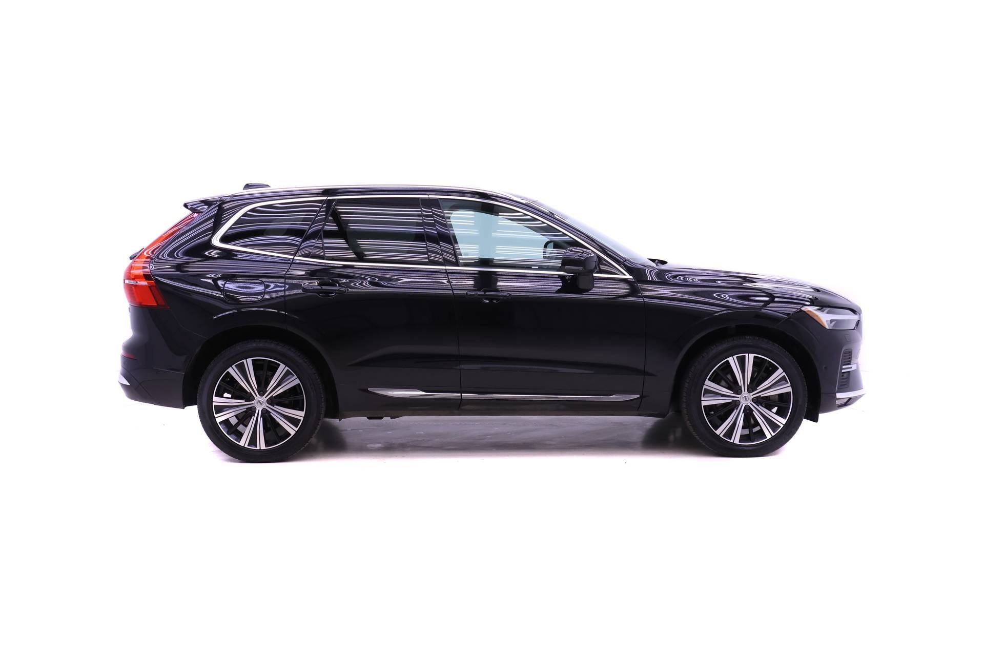Certified 2022 Volvo XC60 B6 Inscription w/ Advanced Package image 4