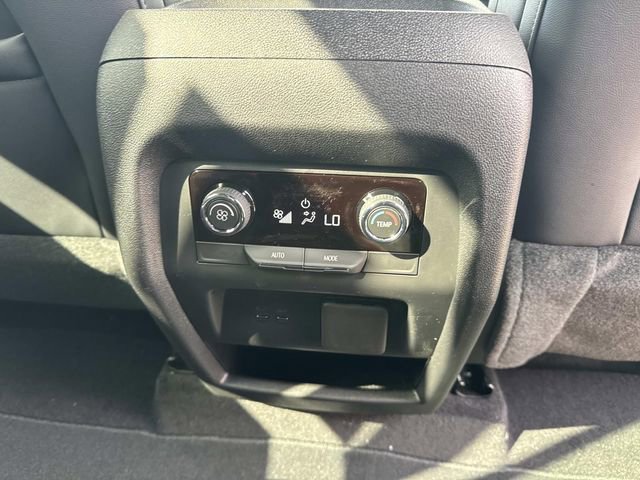 New 2026 Chevrolet Traverse LT w/ Driver Confidence Package FWD image 22
