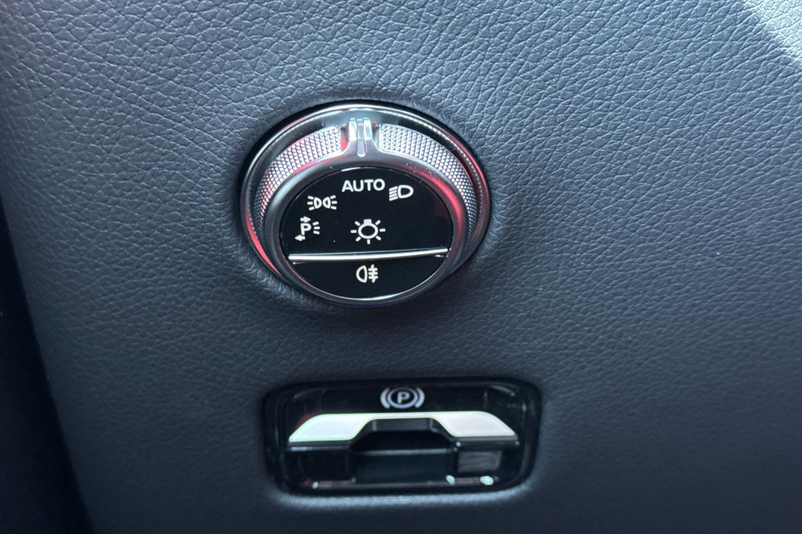 New 2026 Mercedes-Benz GLC 300 4MATIC image 28