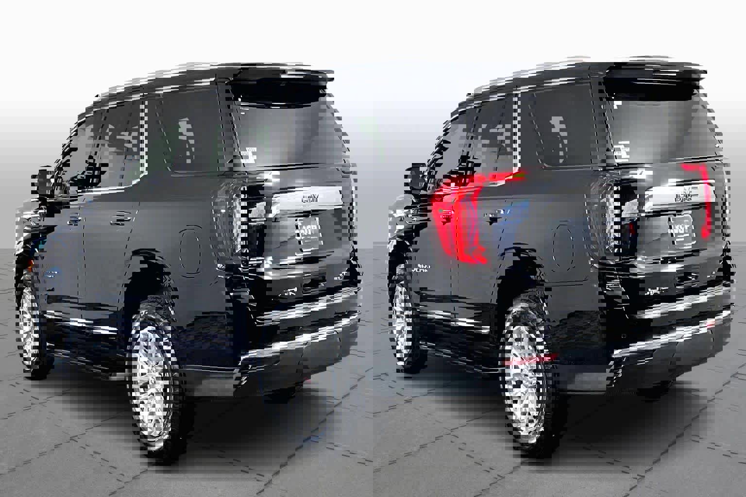 Certified 2022 GMC Yukon SLT w/ SLT Premium Package image 12