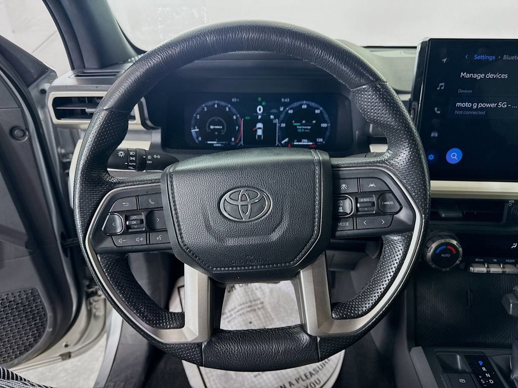 Used 2024 Toyota Tacoma TRD Off-Road image 12