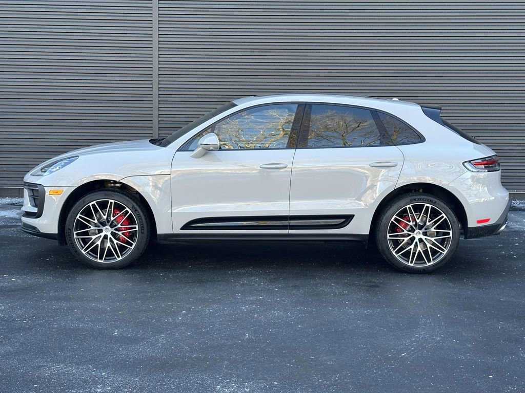 New 2026 Porsche Macan S image 2