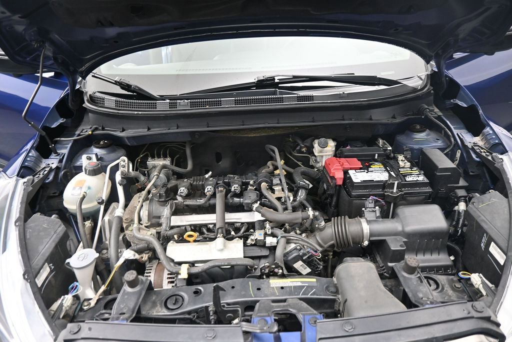 Used 2020 Nissan Kicks SR w/ SR Premium Package FWD image 23