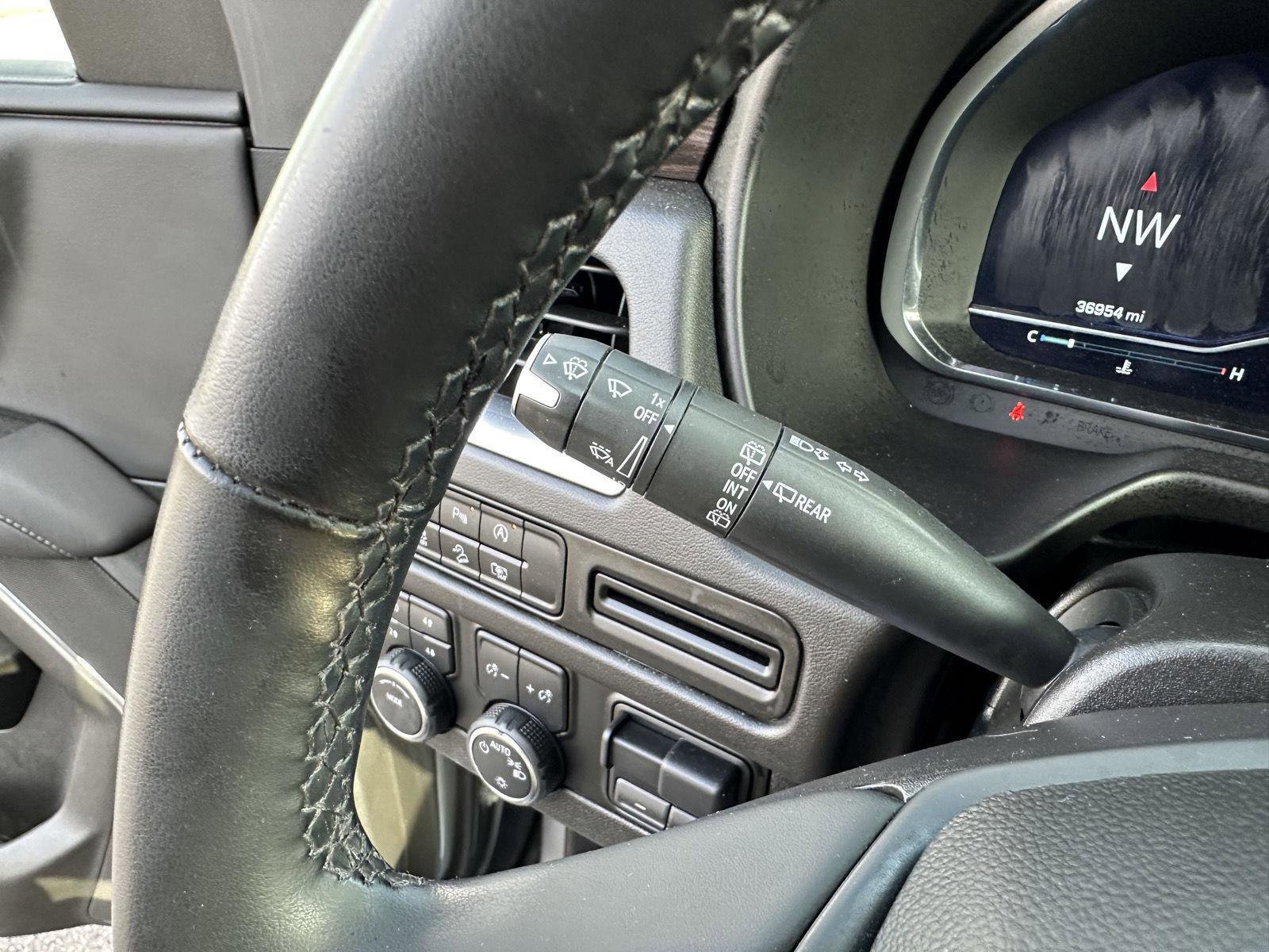 Used 2024 Chevrolet Tahoe Z71 w/ Luxury Package image 24