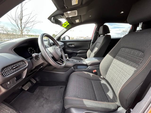 Used 2025 Honda HR-V Sport image 9