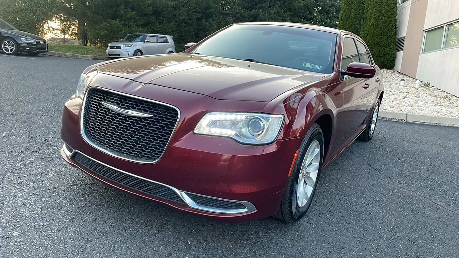 Used 2018 Chrysler 300 Touring image 11