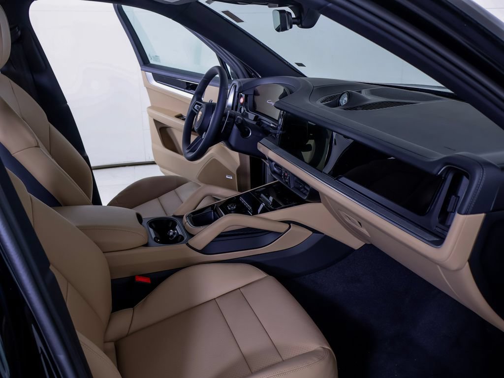 New 2026 Porsche Cayenne E-Hybrid AWD/4WD image 8