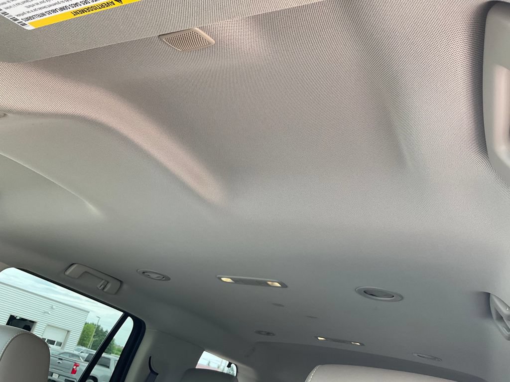 Used 2019 Chevrolet Tahoe LT w/ LT Signature Package AWD/4WD image 17