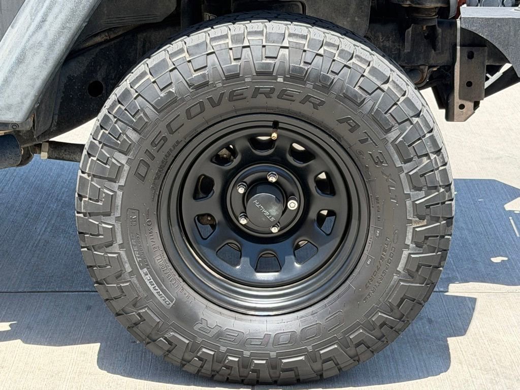 Used 2016 Jeep Wrangler Unlimited Sport w/ Quick Order Package 24S AWD/4WD image 6