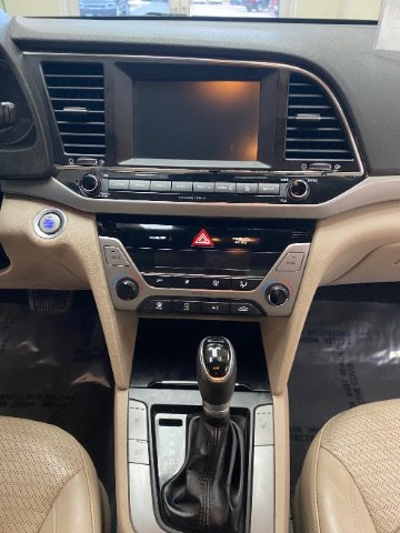 Used 2018 Hyundai Elantra Limited FWD image 20