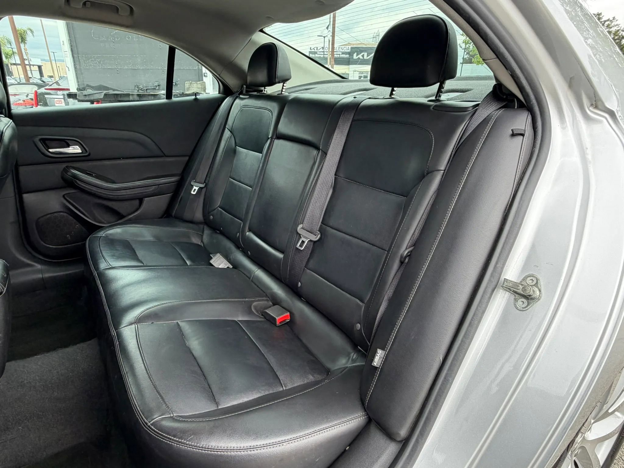 Used 2016 Chevrolet Malibu LTZ FWD image 16