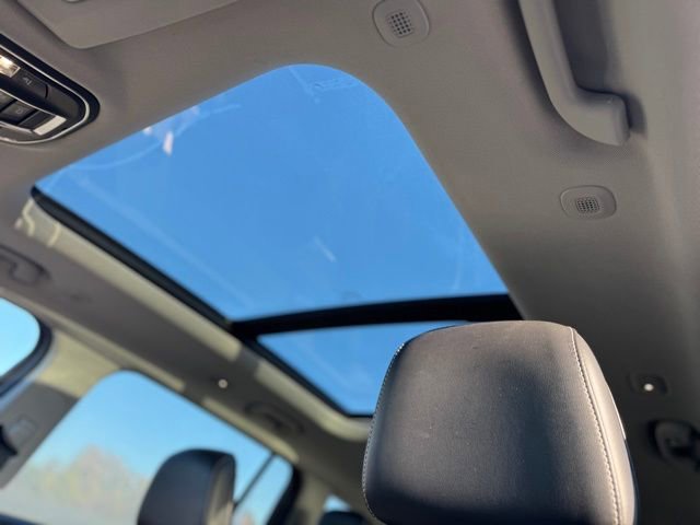 Used 2022 Jeep Grand Cherokee L Limited image 16