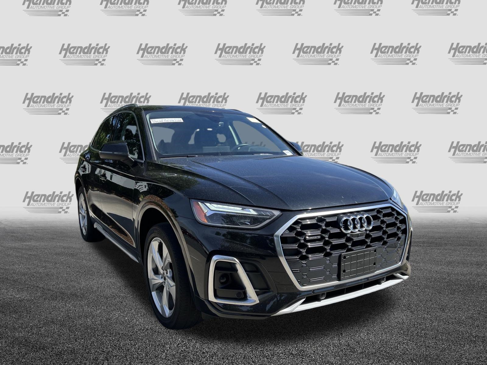 Used 2023 Audi Q5 2.0T Premium Plus w/ Premium Plus Package AWD/4WD image 2
