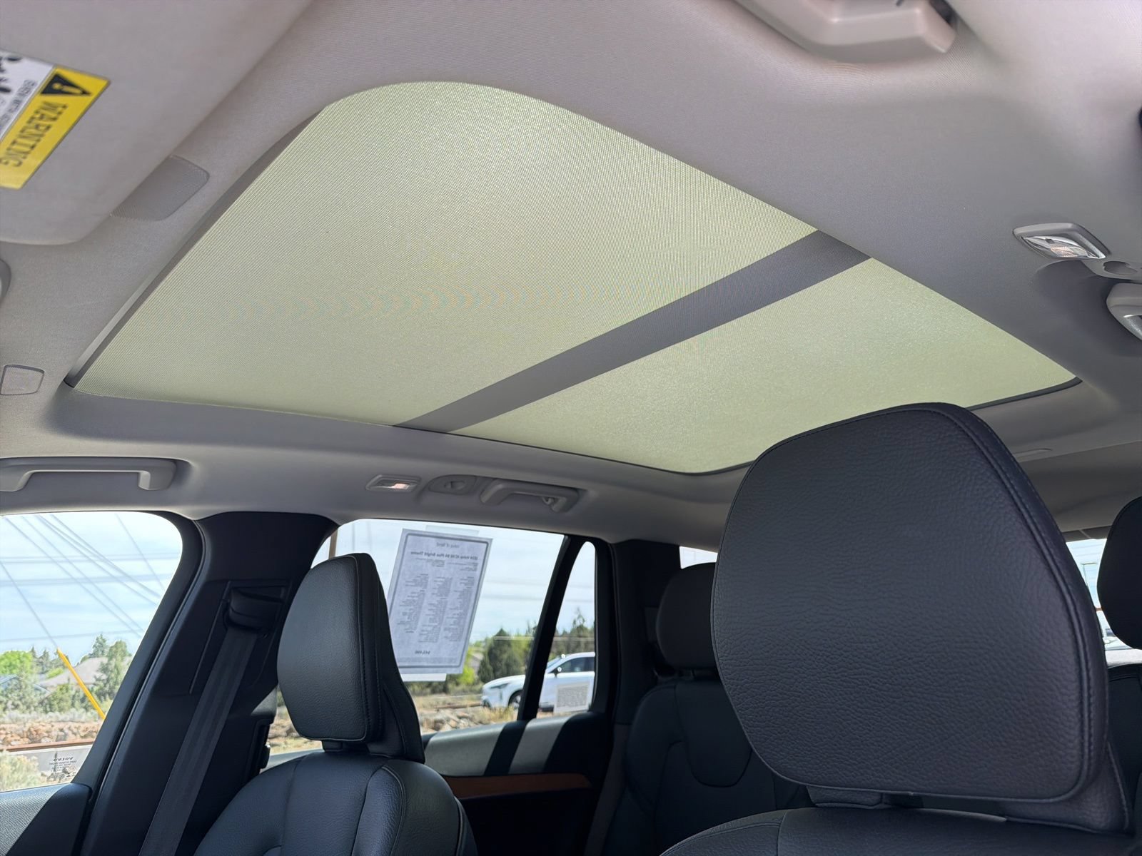 Used 2024 Volvo XC90 B6 Plus w/ Protection Package Premier AWD/4WD image 17