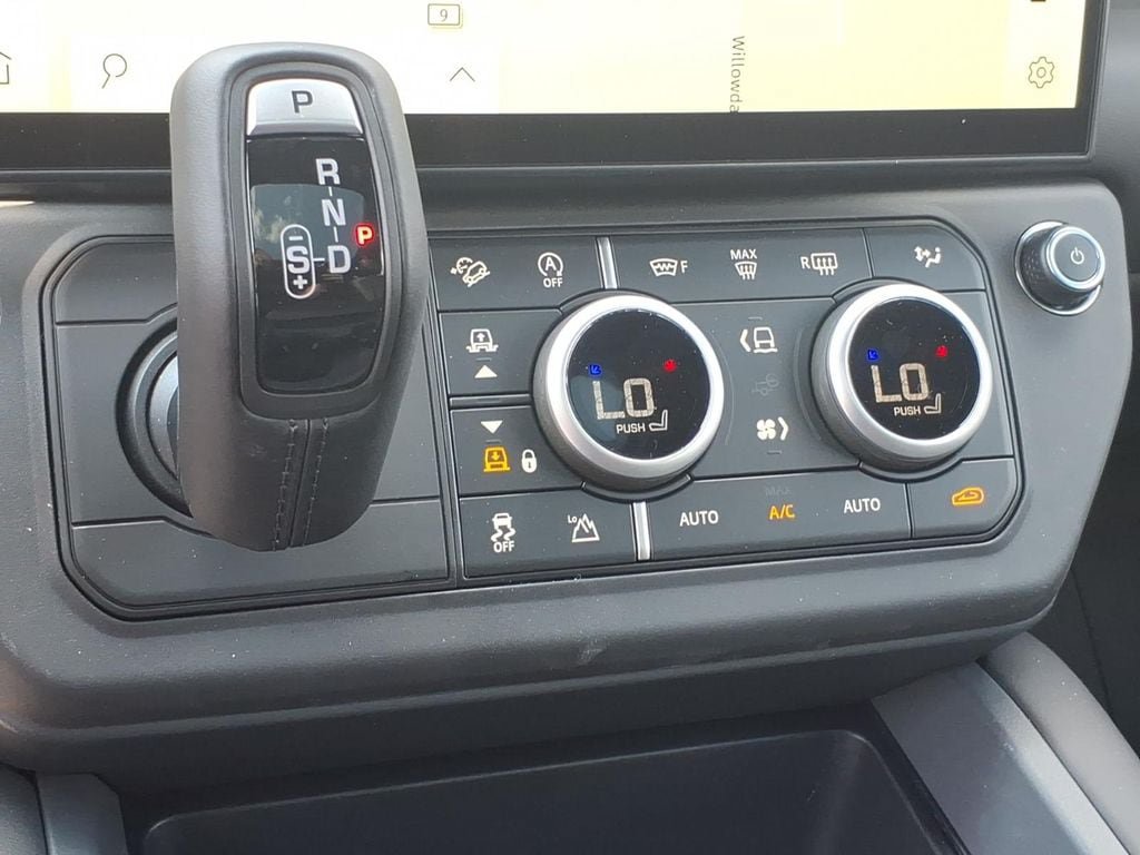 New 2026 Land Rover Defender 110 X-Dynamic SE AWD/4WD image 19